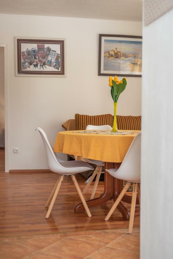 Apartment Dinka Trogir Exteriér fotografie
